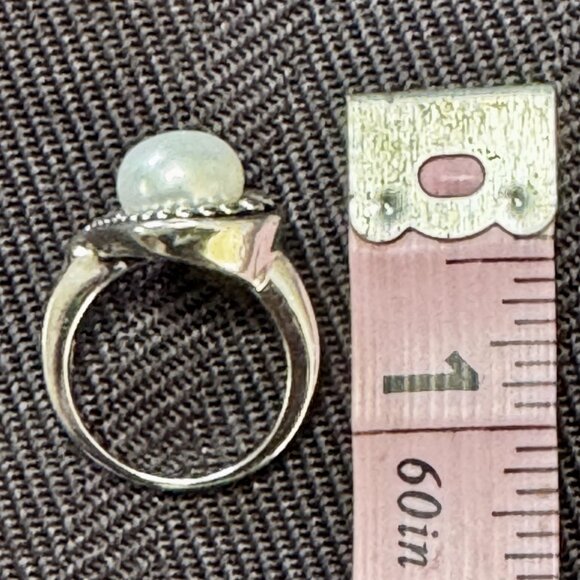 Beautiful .925 Sterling ring with gemstone womens size 6 - Picture 5 of 5